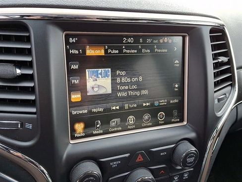 Used 2017 Jeep Grand Cherokee Limited image 20