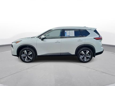Used 2025 Nissan Rogue SL AWD/4WD image 9