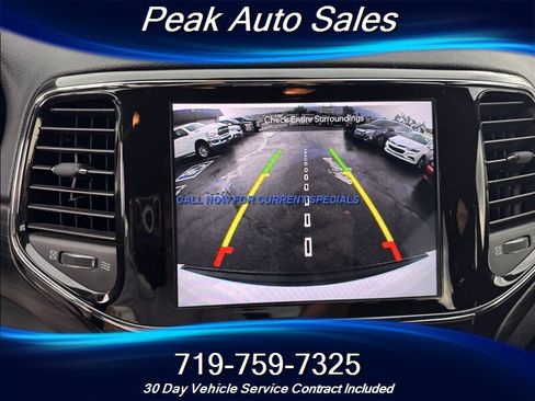Used 2022 Jeep Grand Cherokee Laredo X AWD/4WD image 18