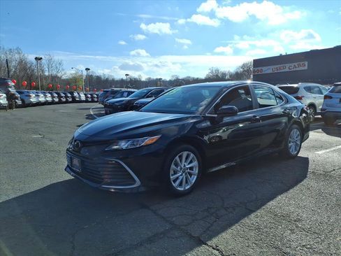 Certified 2023 Toyota Camry LE image 3