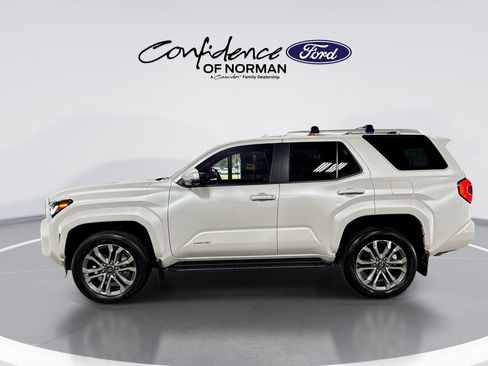 Used 2025 Toyota 4Runner Limited w/ Tow Technology Package AWD/4WD image 5
