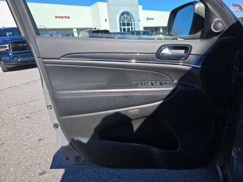 Used 2021 Jeep Grand Cherokee Trailhawk w/ Trailhawk Luxury Group image 20