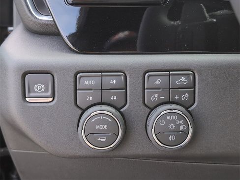 New 2026 Chevrolet Silverado 1500 High Country w/ LPO, Dark Essentials Package image 24