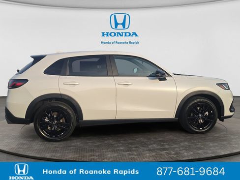 New 2026 Honda HR-V Sport image 6