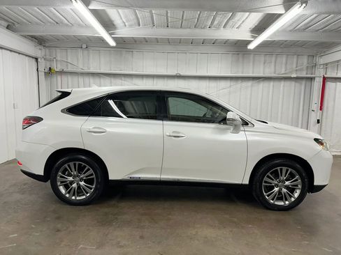 Used 2013 Lexus RX 450h FWD w/ Navigation Pkg image 2