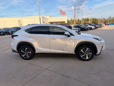 Used 2019 Lexus NX 300 FWD image 9