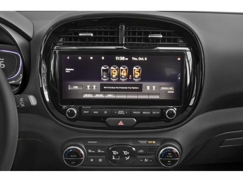 Certified 2023 Kia Soul S FWD image 7