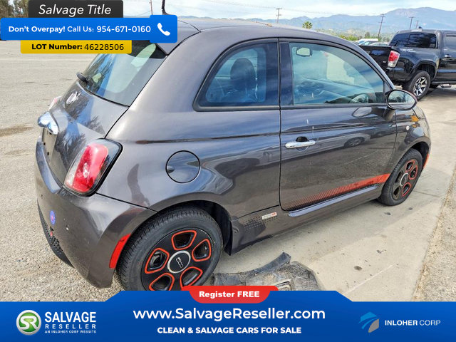 Used 2014 FIAT 500 e w/ Esport Package FWD image 4