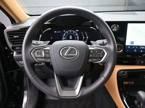 Used 2025 Lexus NX 250 FWD w/ Towing Package (2000 Lbs) image 28