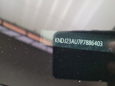 Used 2023 Kia Soul LX FWD image 33