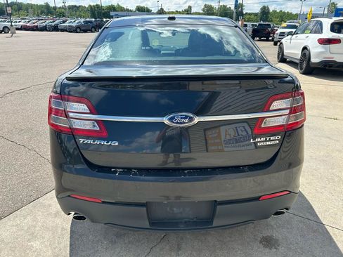 Used 2015 Ford Taurus Limited w/ Equipment Group 301A FWD image 6