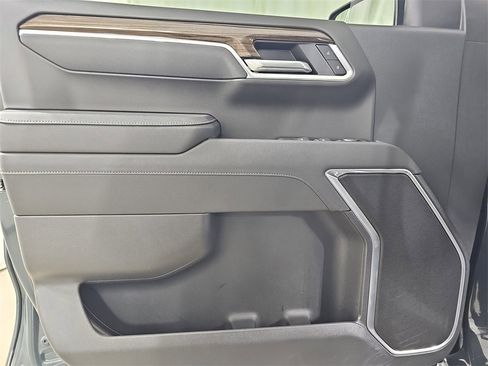 Certified 2025 Chevrolet Silverado 1500 LT image 32