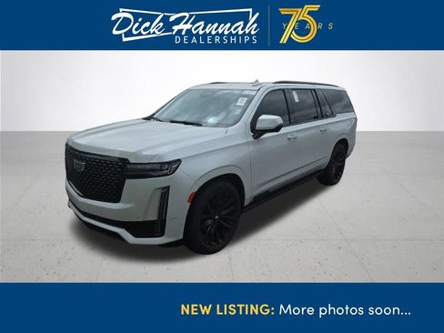 Used 2023 Cadillac Escalade ESV Premium Luxury w/ Performance Package AWD/4WD image 1