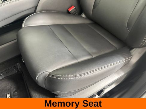 Used 2023 Nissan Rogue SL w/ SL Premium Package AWD/4WD image 17