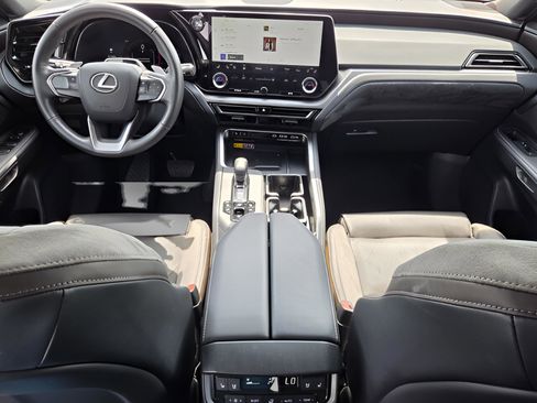Used 2024 Lexus TX 350 AWD w/ Technology Package image 12