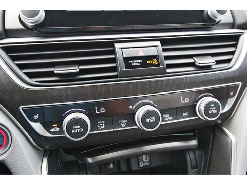 Used 2019 Honda Accord EX image 27