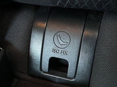 Used 2025 Nissan Rogue SV image 15