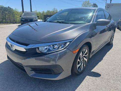 Used 2016 Honda Civic EX image 4