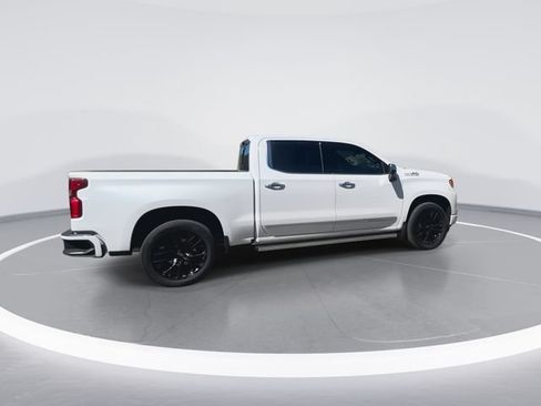 Used 2023 Chevrolet Silverado 1500 High Country w/ High Country Premium Package AWD/4WD image 12