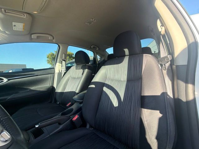 Used 2016 Nissan Sentra SV FWD image 3