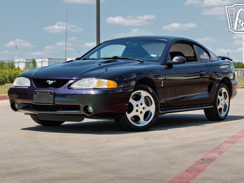 Used 1996 Ford Mustang Cobra image 4