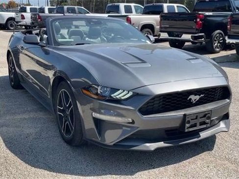 Used 2023 Ford Mustang Premium RWD image 7