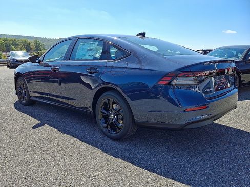 New 2025 Honda Accord SE image 3