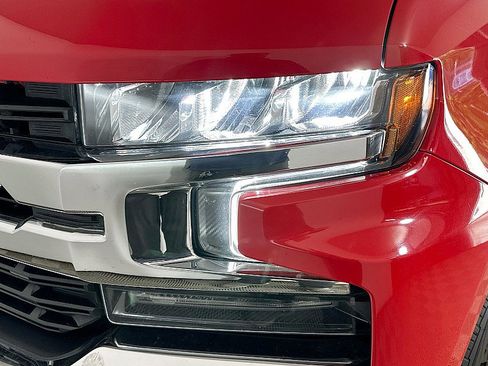 Used 2020 Chevrolet Silverado 1500 LT AWD/4WD image 23