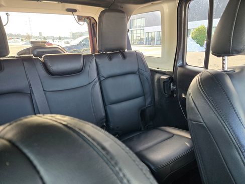 Used 2021 Jeep Wrangler Unlimited Sport image 14