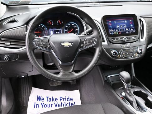 Used 2023 Chevrolet Malibu LT image 30