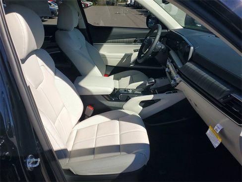 New 2025 Kia Telluride EX w/ EX Captain's Chair Package image 7