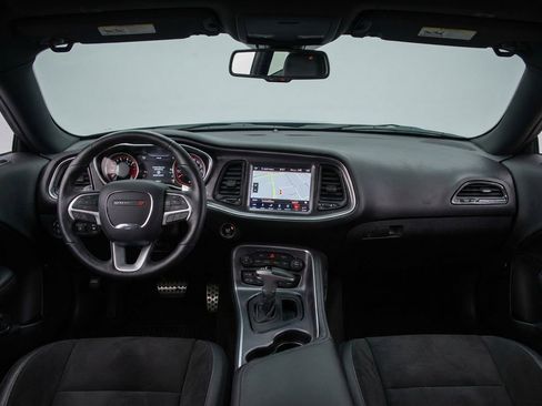 Used 2018 Dodge Challenger R/T Scat Pack w/ Leather Interior Group image 10