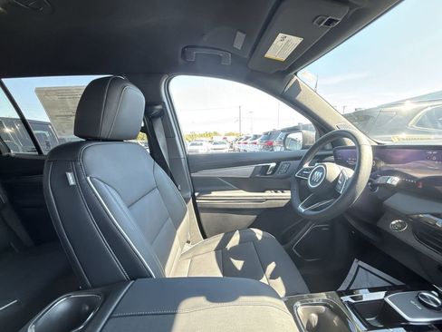 New 2026 Buick Enclave Preferred w/ Power Package FWD image 15