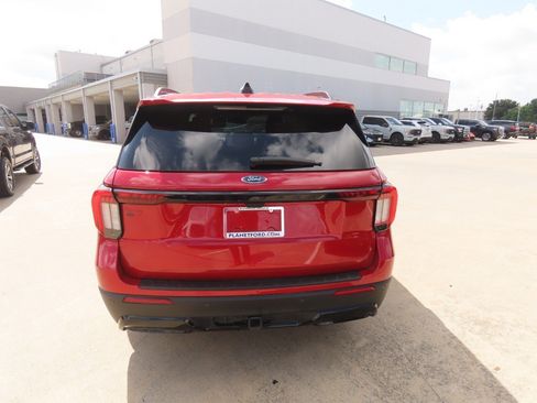 Used 2025 Ford Explorer ST-Line w/ Premium Package RWD image 12