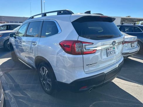 Used 2023 Subaru Ascent Touring AWD/4WD image 3