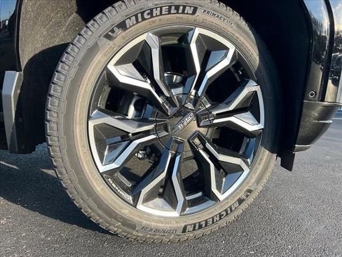 New 2025 GMC Sierra EV Denali image 10