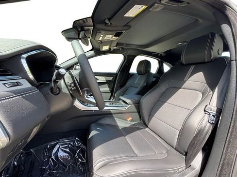 New 2024 Jaguar XF R-Dynamic SE image 11