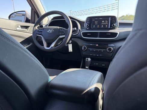 Used 2020 Hyundai Tucson SE image 29