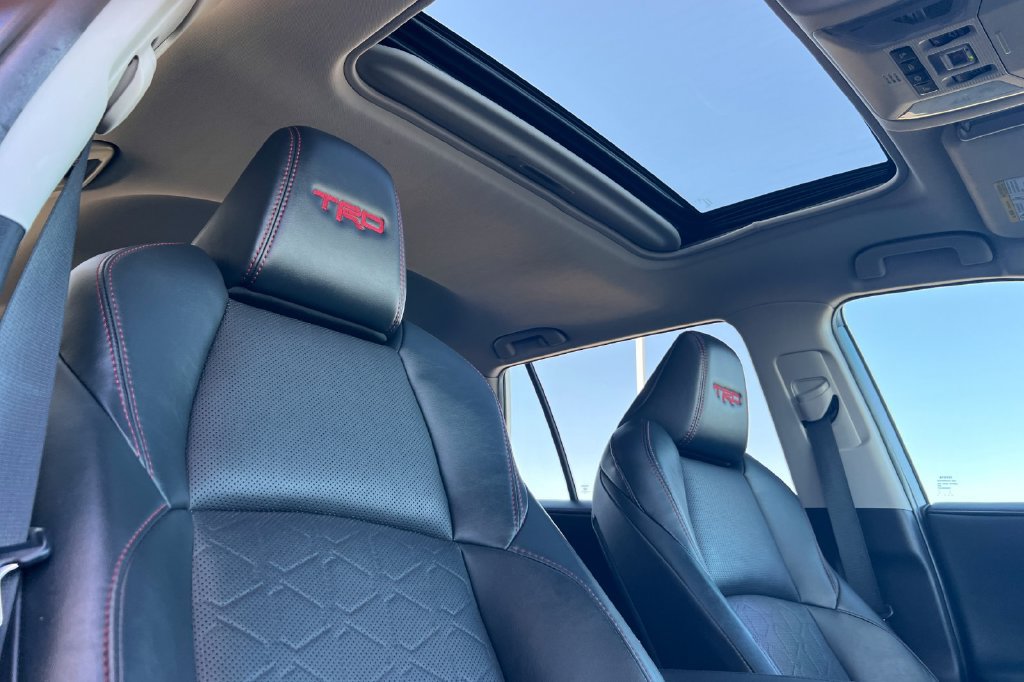 Certified 2020 Toyota RAV4 TRD Off-Road w/ TRD Off-Road Weather Package AWD/4WD image 20