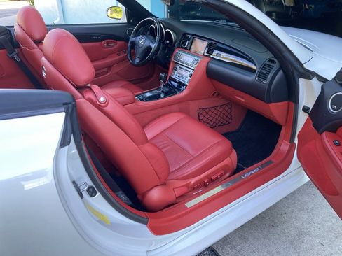 Used 2007 Lexus SC 430 Convertible RWD image 17