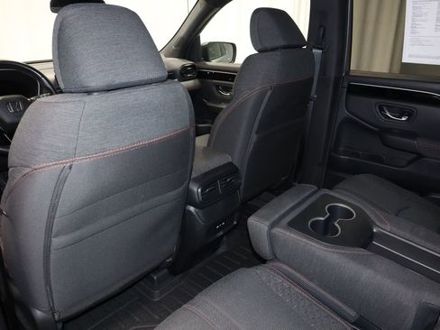 Used 2025 Honda Pilot Sport image 21