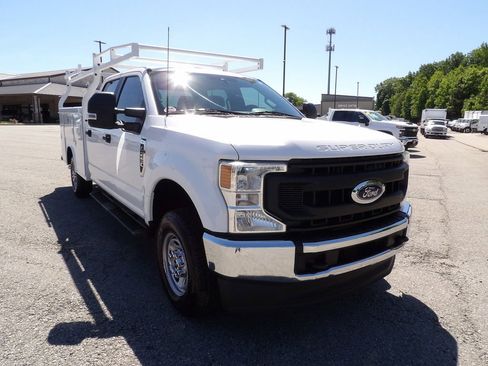 Used 2022 Ford F250 XL w/ Power Equipment Group AWD/4WD image 11