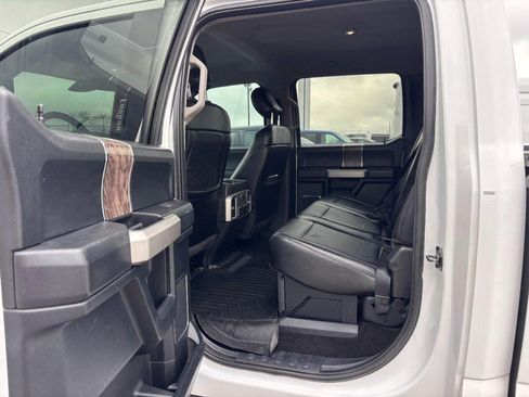 Used 2018 Ford F250 Lariat w/ Lariat Ultimate Package AWD/4WD image 13
