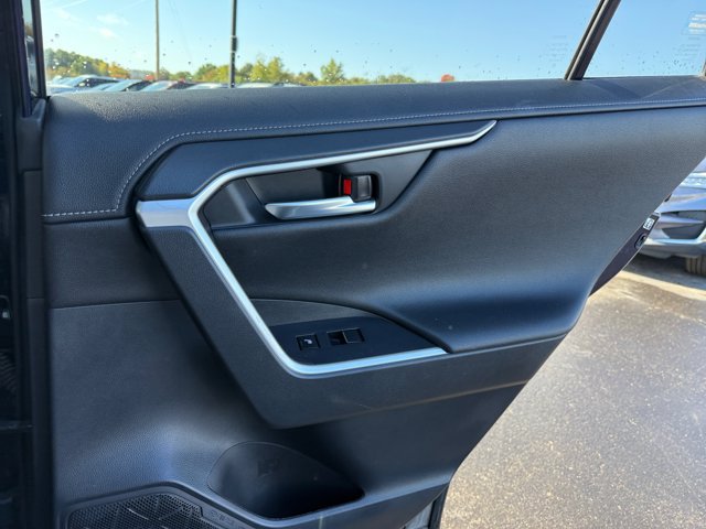 Used 2019 Toyota RAV4 Limited AWD/4WD image 26
