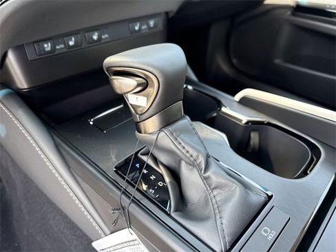 New 2025 Lexus ES 350 w/ Premium Package image 20