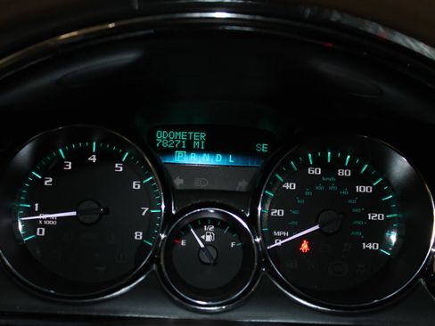 Used 2013 Buick Enclave Leather FWD image 11
