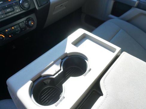 Used 2020 Ford F250 XLT w/ Snow Plow Prep Package image 21