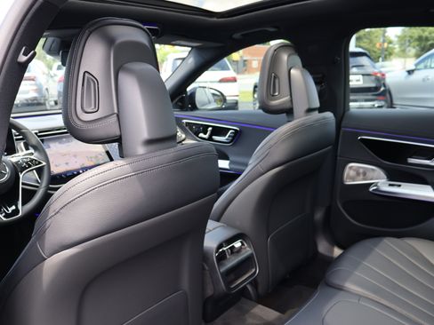 Certified 2025 Mercedes-Benz E 350 Sedan w/ Digital Light Package image 19