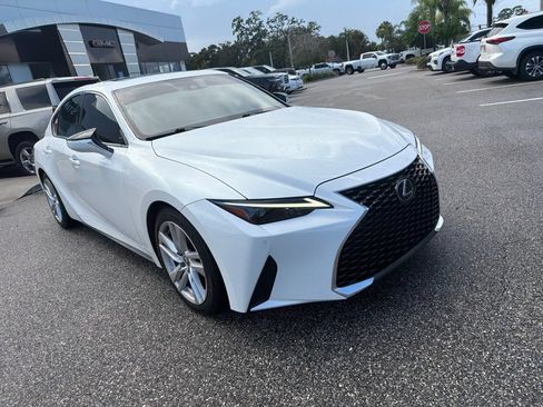Used 2023 Lexus IS 300 w/ Comfort Package RWD image 5