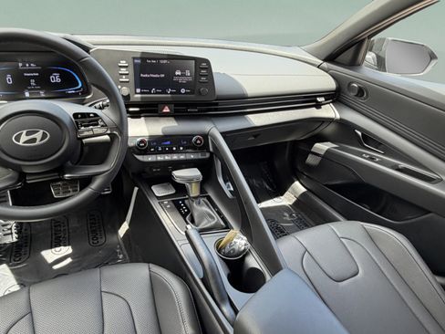 New 2026 Hyundai Elantra SEL Sport FWD image 14